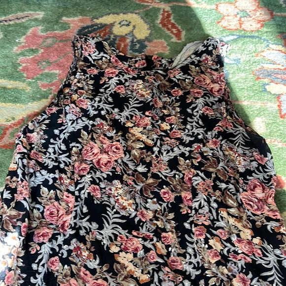 Dress - Picture 3 of 4